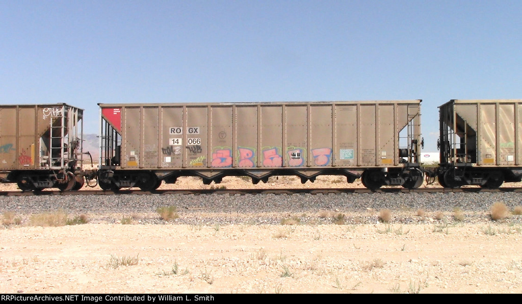 WB Unit Loaded Open Hooper Frt at Erie NV W-MdTrnSv-pshrs -8